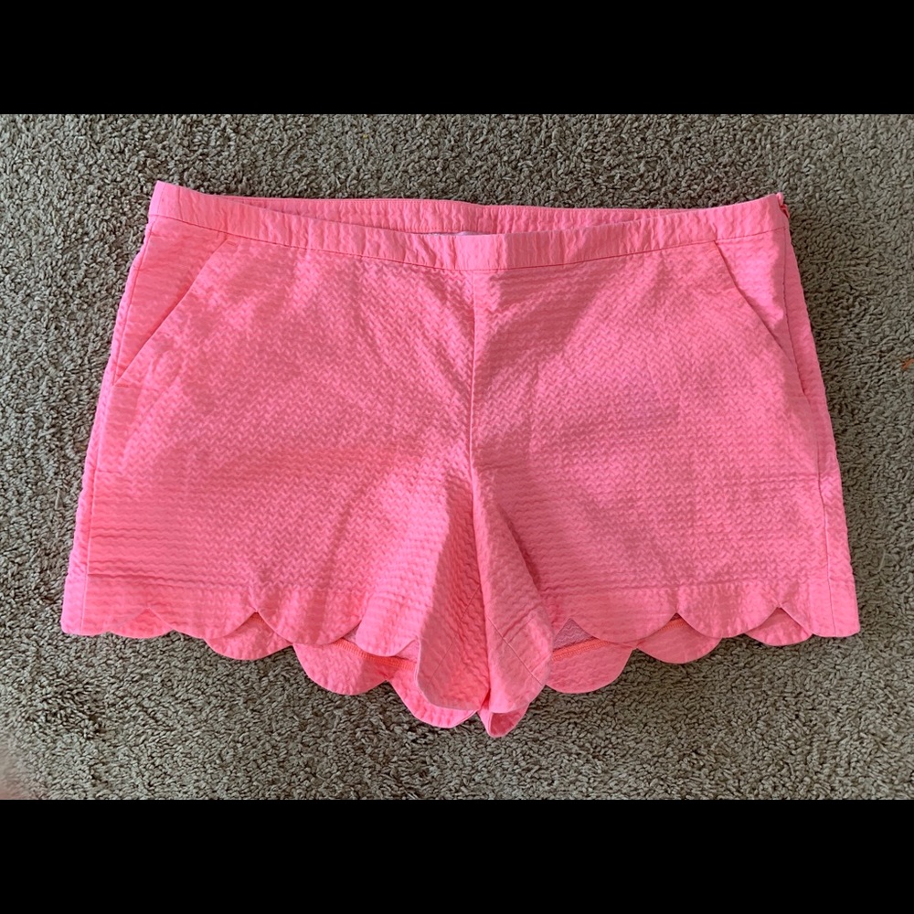 SOLD! - Lilly shorts